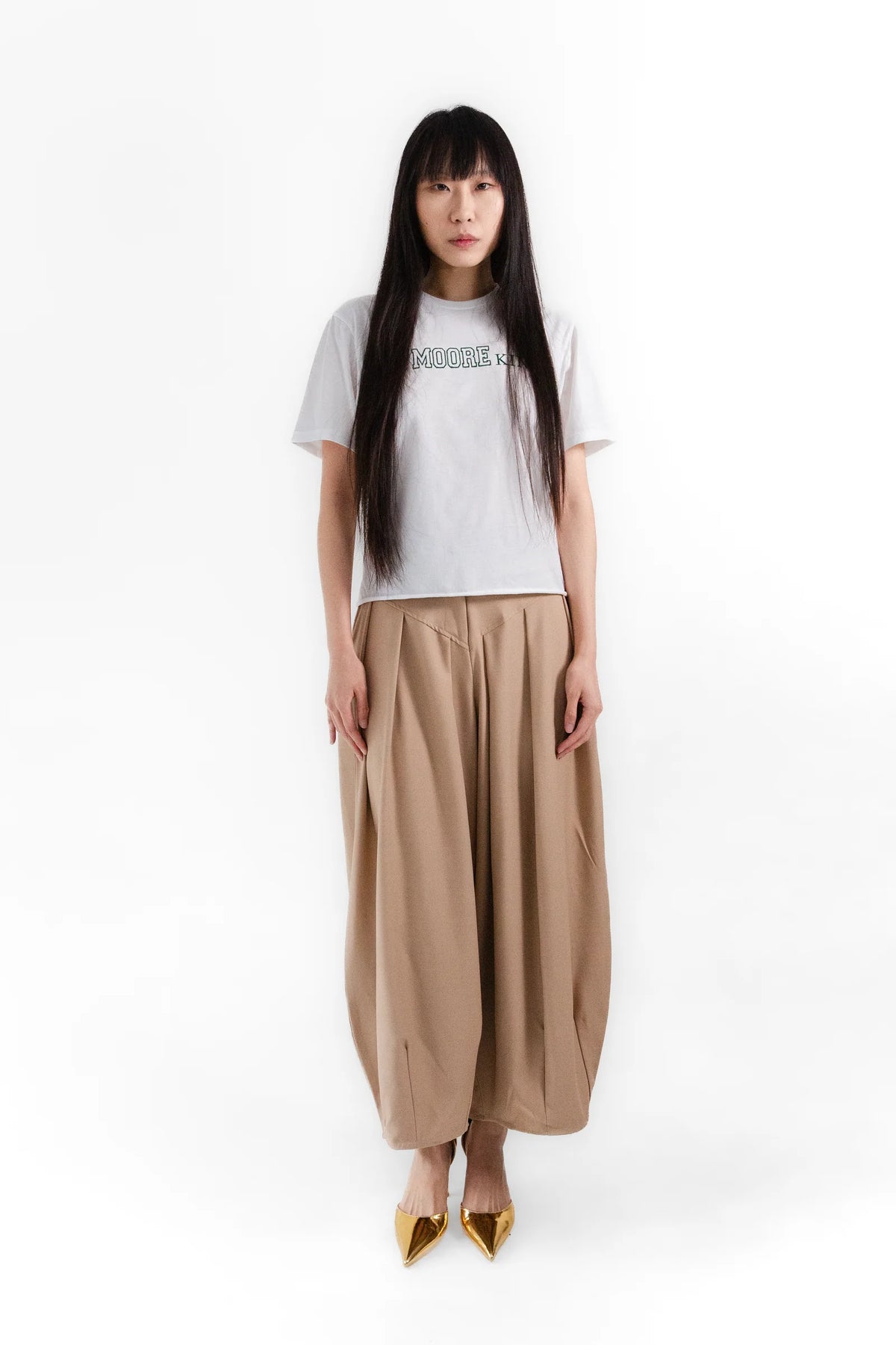 BE MOORE KIND Tee - White
