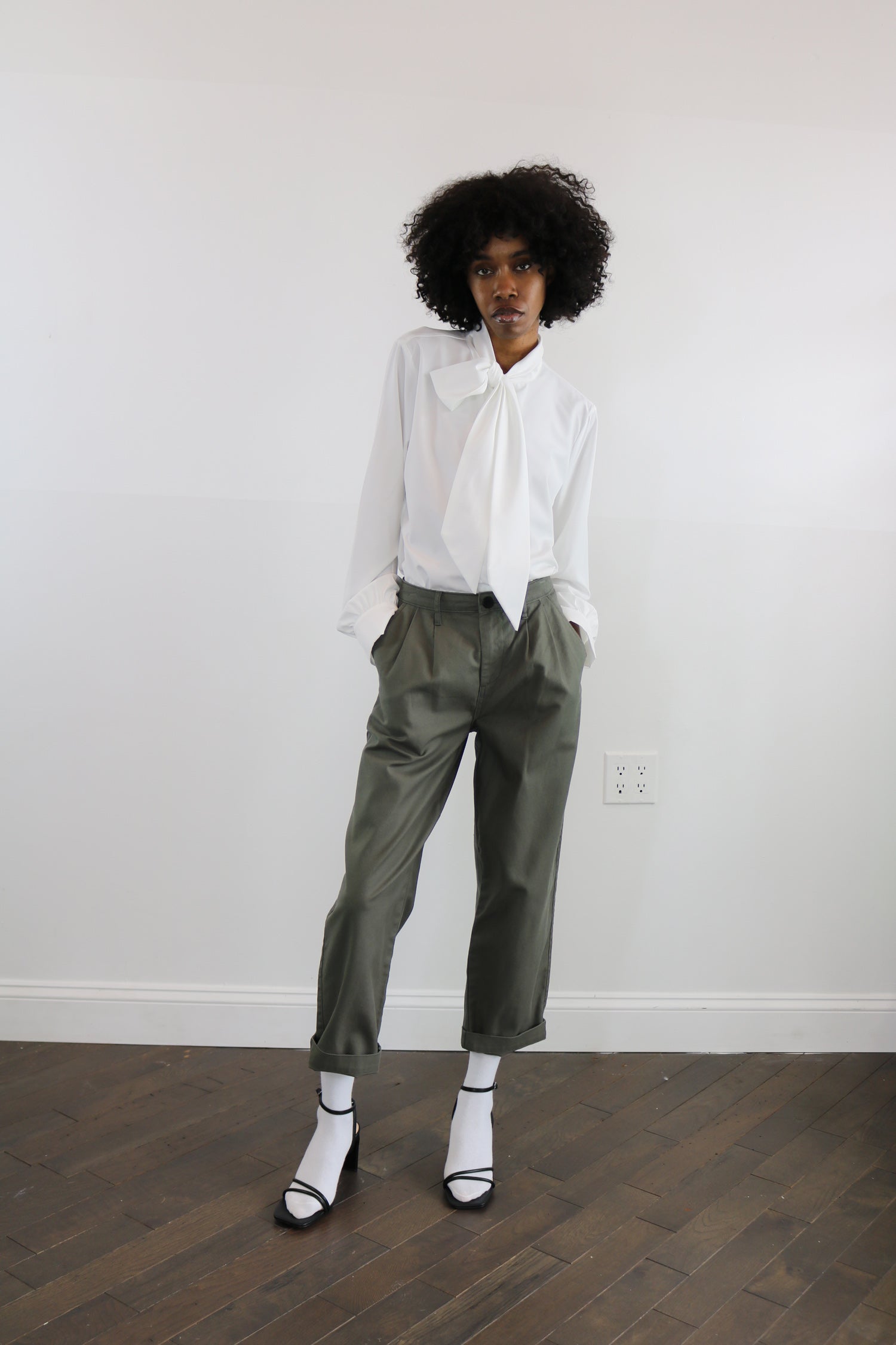 twill pleat front pant