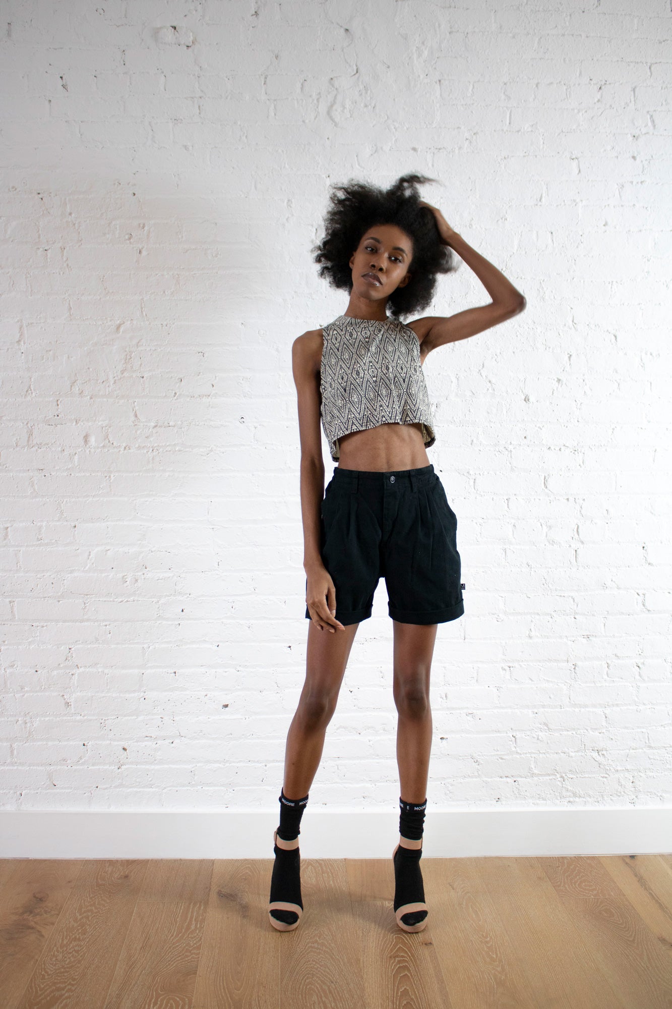 PLEAT FRONT SHORT