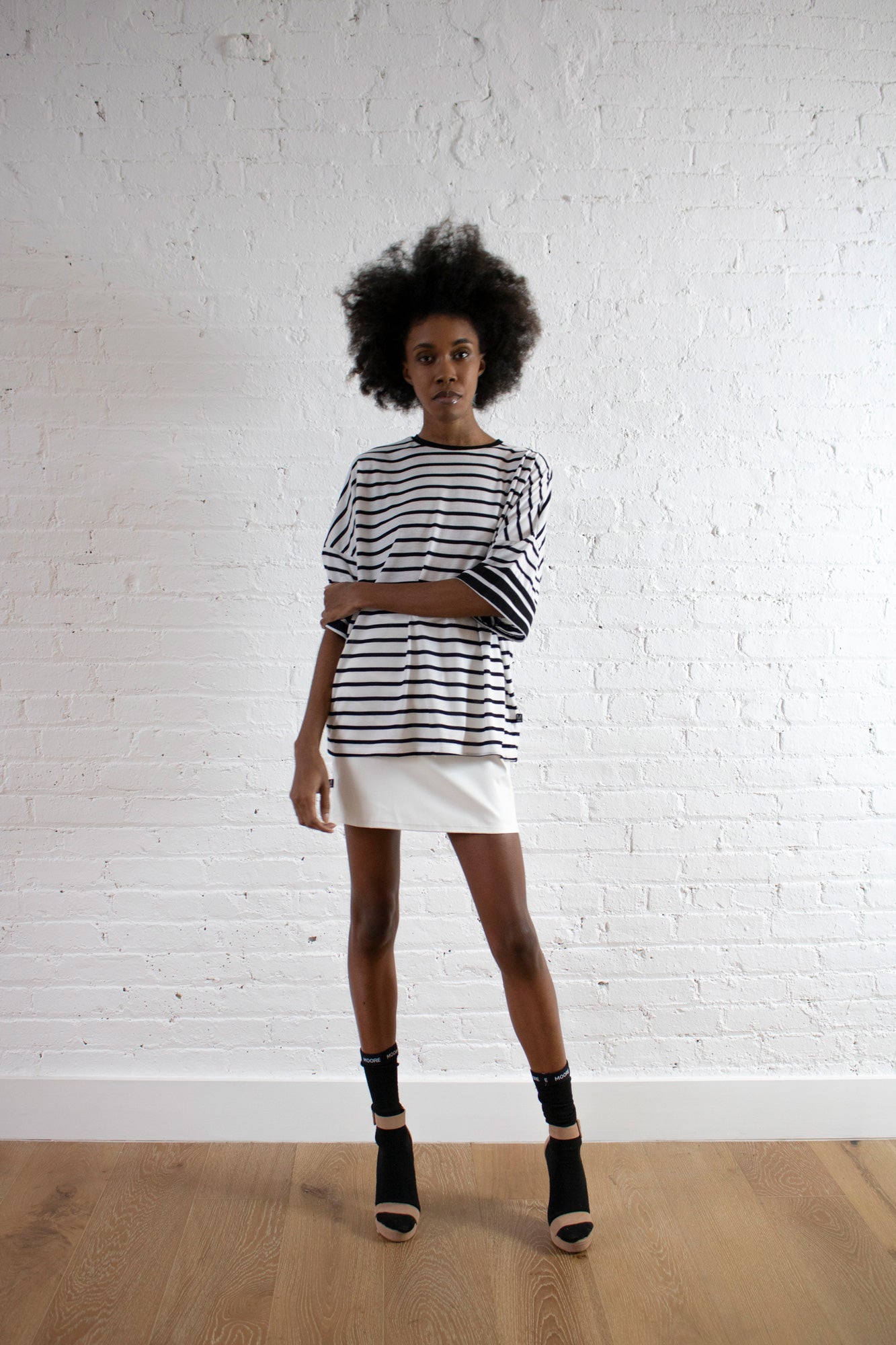 WHITE STRIPE BOX TOP