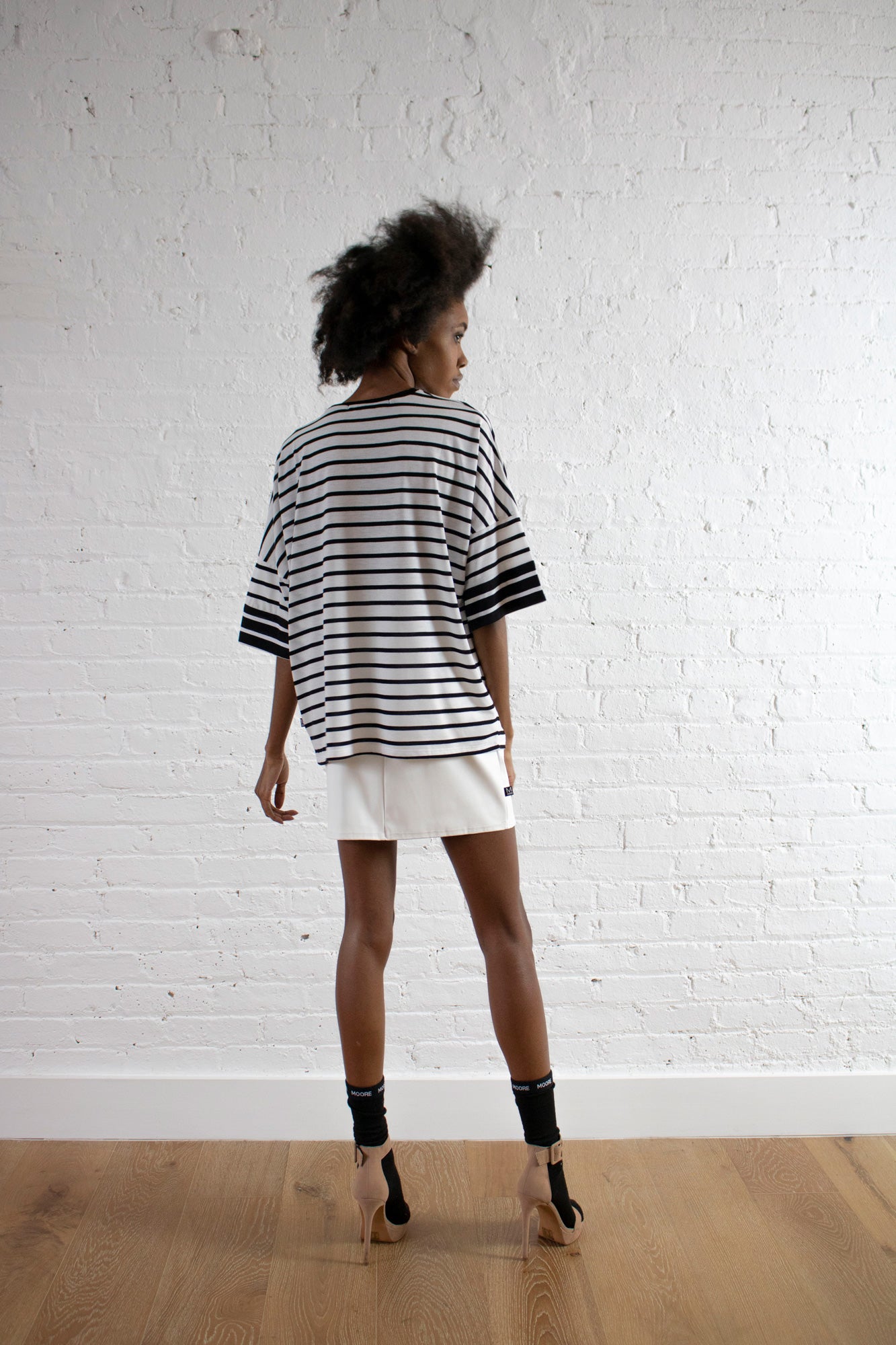 WHITE STRIPE BOX TOP