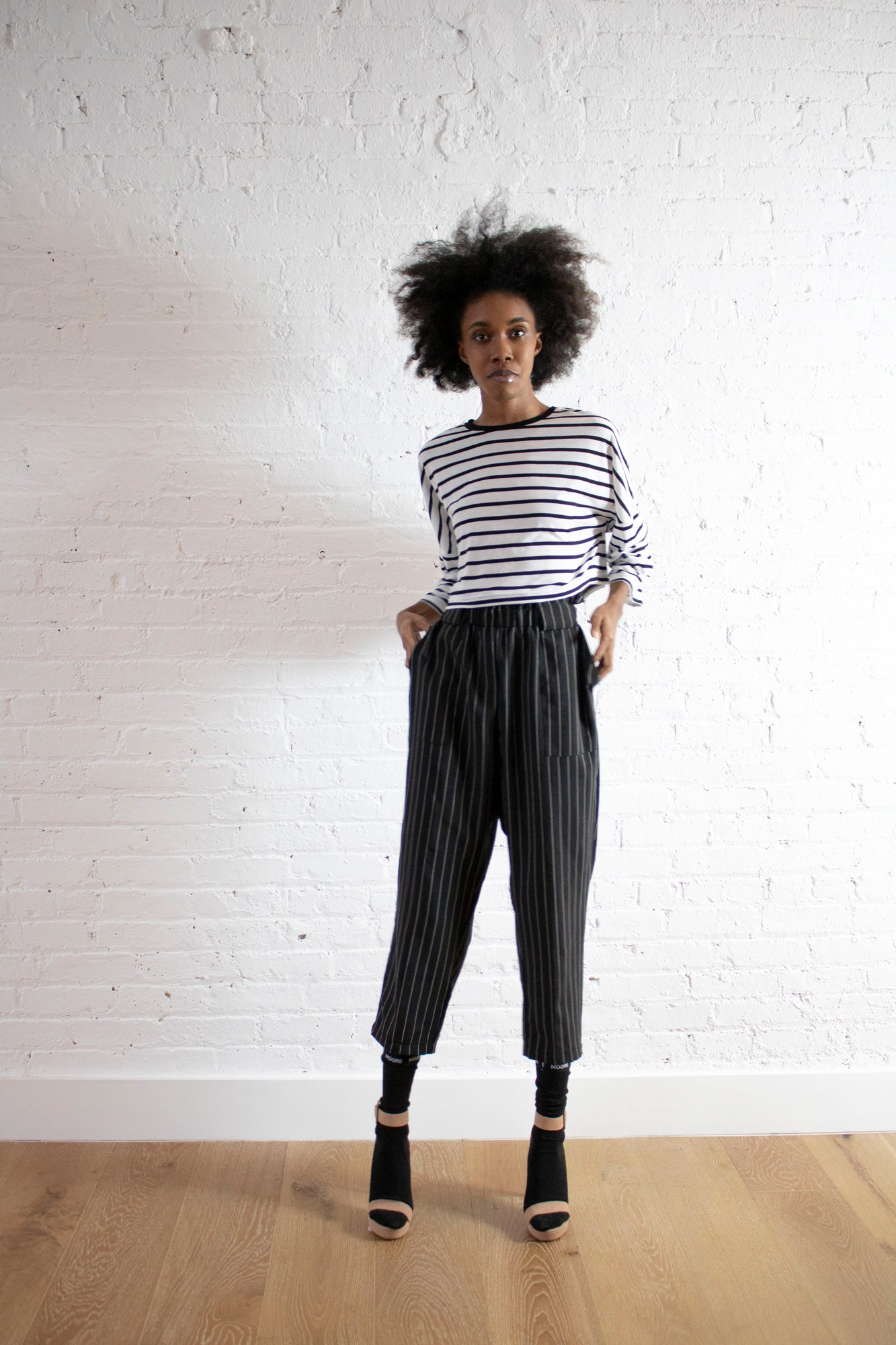 PINSTRIPE RUCHED PANT