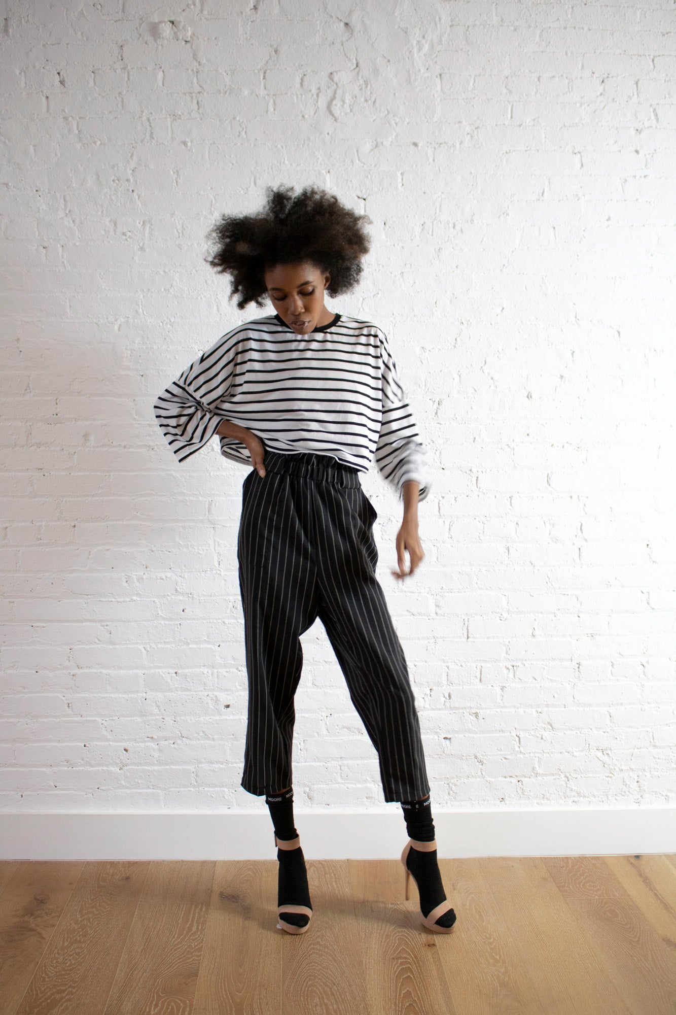 PINSTRIPE RUCHED PANT