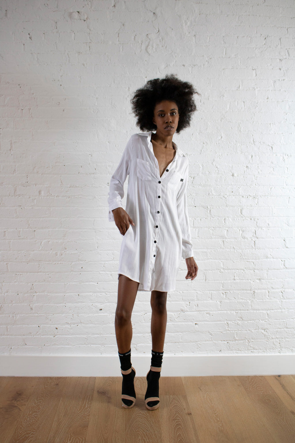 WHITE OVERSIZE SHIRTING