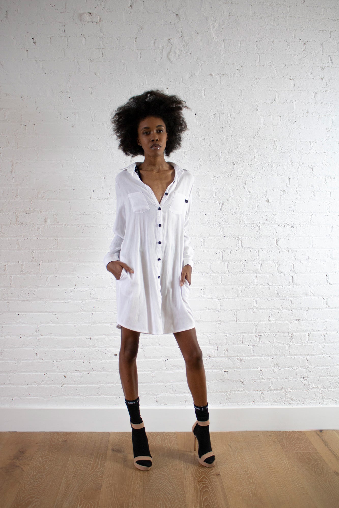 WHITE OVERSIZE SHIRTING