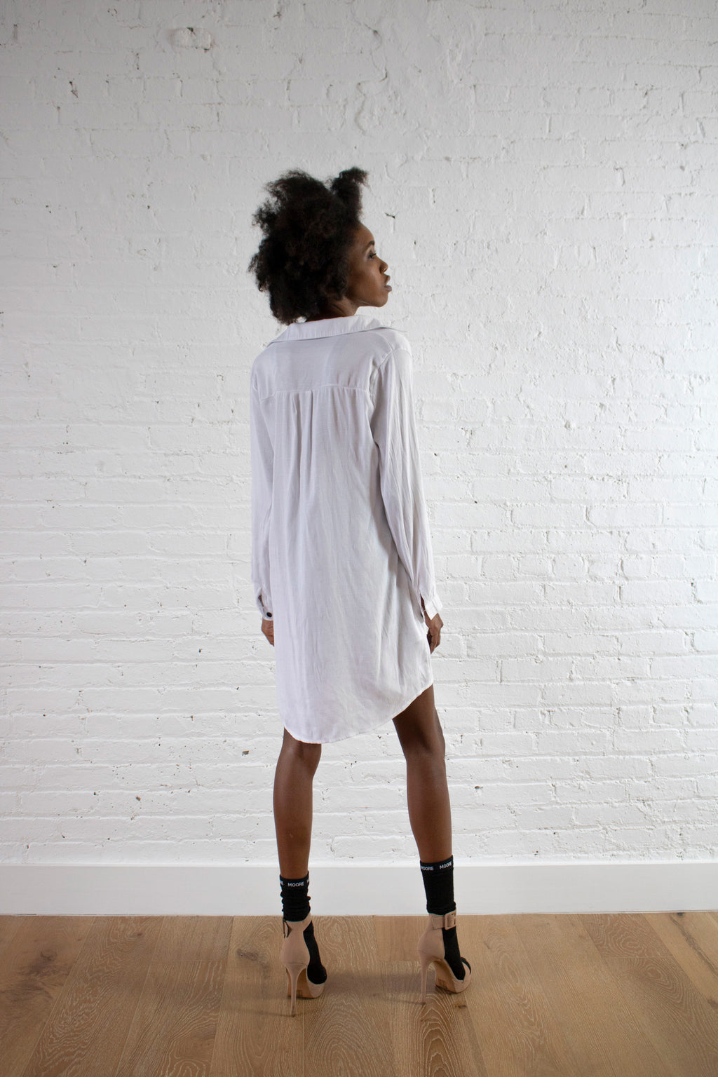 WHITE OVERSIZE SHIRTING